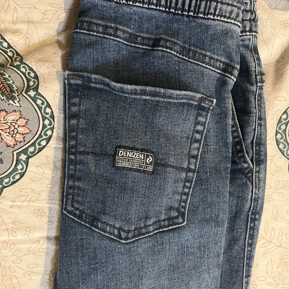 2 pair of denims